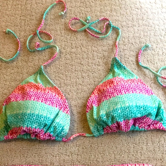 Vibrant Bikini Set - Picture 4 of 12